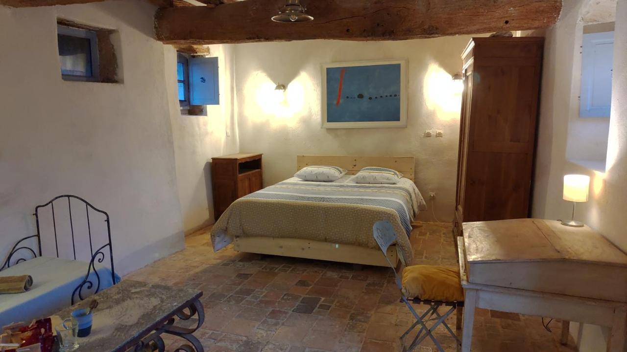 Le Manoir De Gatines Bed and Breakfast Tigné Eksteriør billede