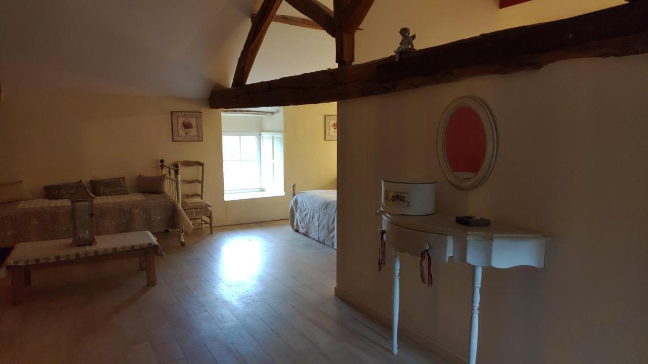 Le Manoir De Gatines Bed and Breakfast Tigné Eksteriør billede