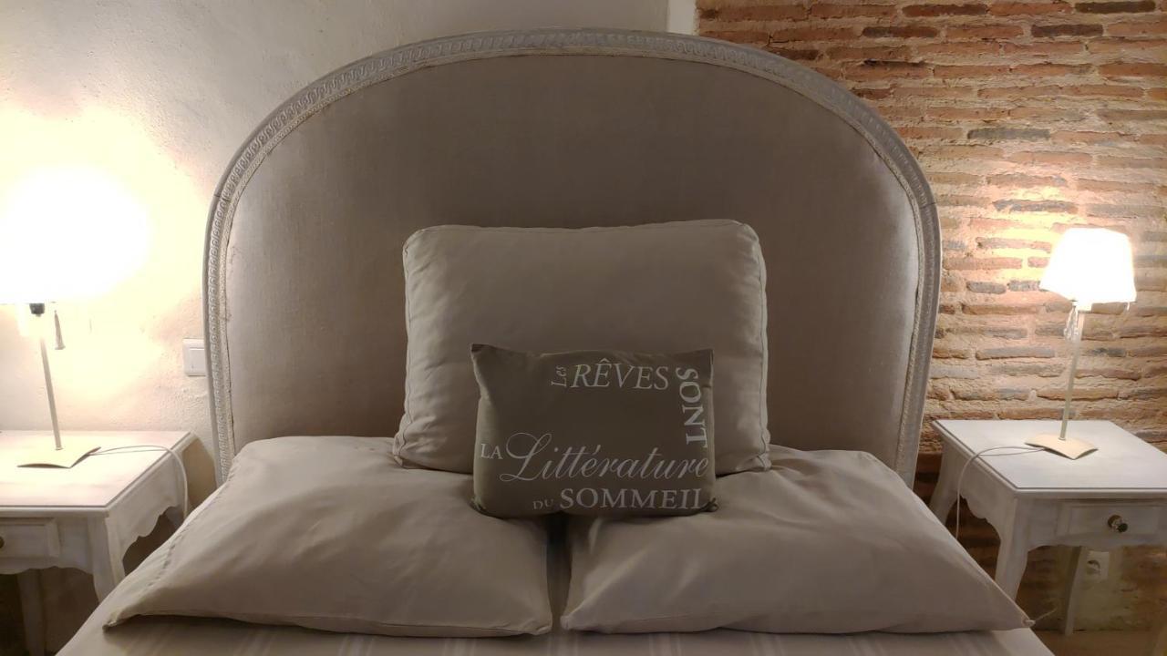 Le Manoir De Gatines Bed and Breakfast Tigné Eksteriør billede