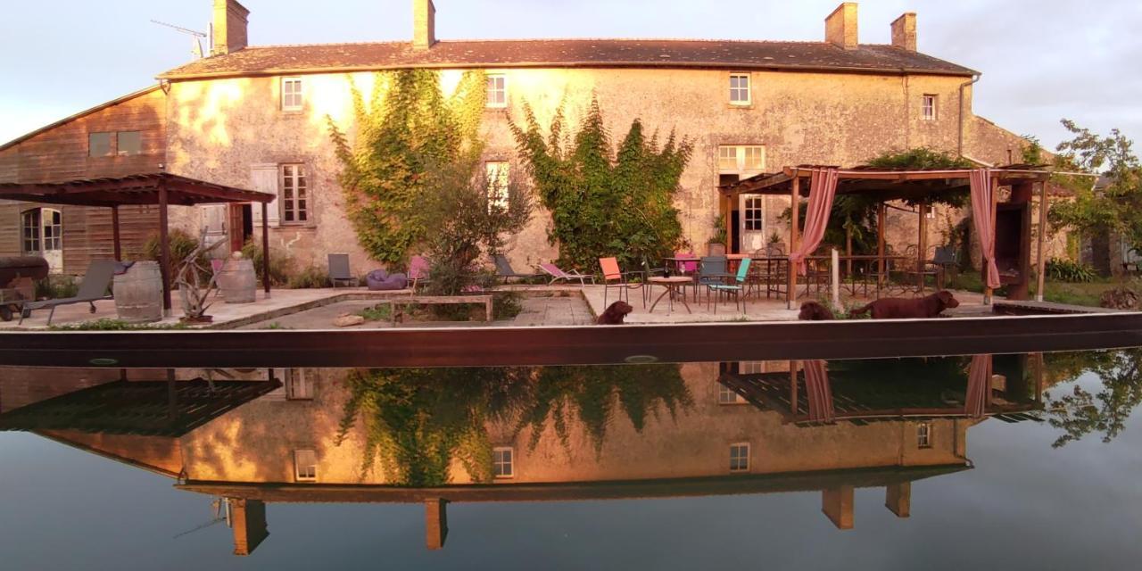 Le Manoir De Gatines Bed and Breakfast Tigné Eksteriør billede