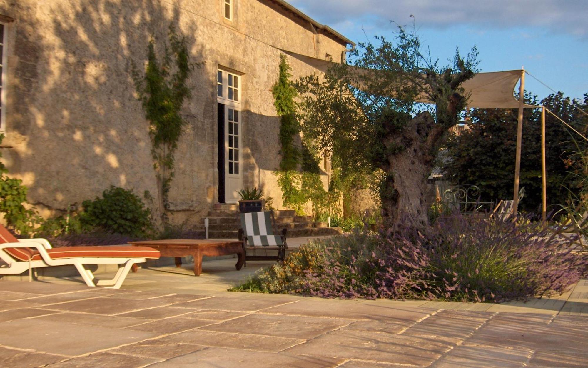 Le Manoir De Gatines Bed and Breakfast Tigné Eksteriør billede